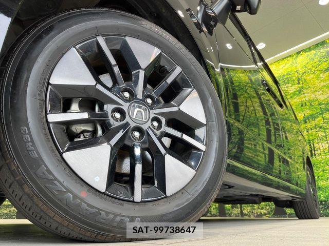 Honda STEP WGN 2023-12 7359964-13