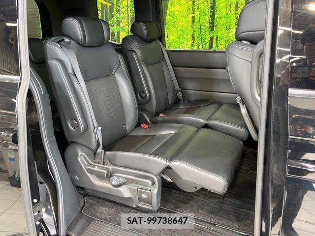 Honda STEP WGN 2023-12 7359964-8