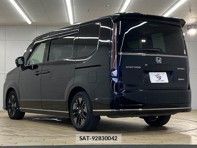 Honda STEP WGN 2024-03 7359963-15