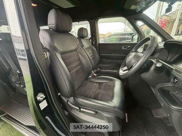 Honda STEP WGN 2024-04 7359960-11