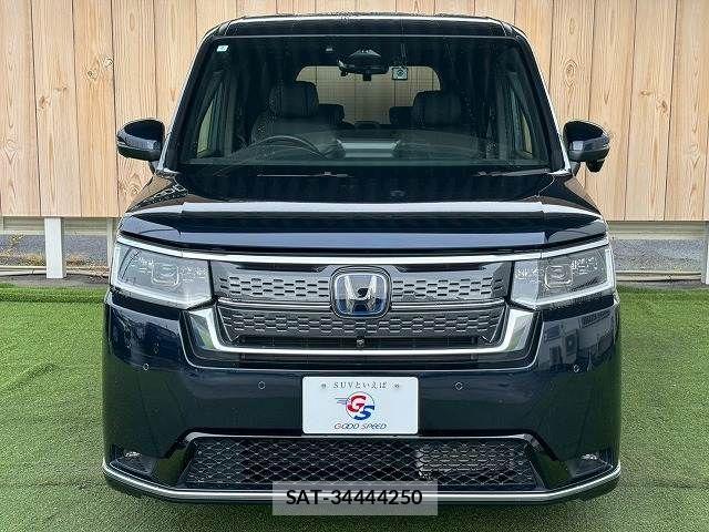 Honda STEP WGN 2024-04 7359960-3