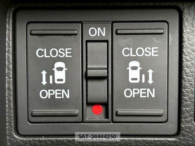 Honda STEP WGN 2024-04 7359960-7