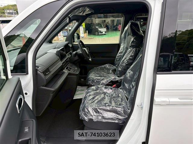 Honda STEP WGN 2026-02 7359957-14