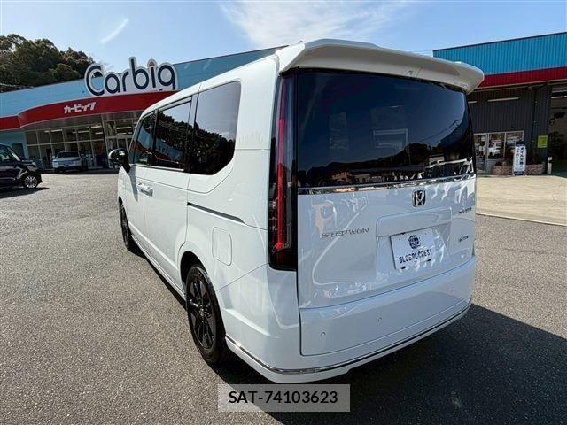 Honda STEP WGN 2026-02 7359957-7