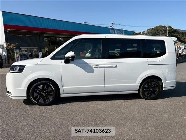 Honda STEP WGN 2026-02 7359957-8