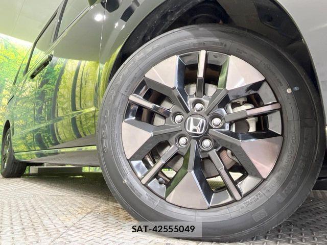 Honda STEP WGN 2023-07 7394279-13