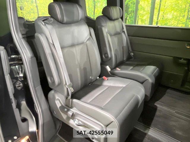 Honda STEP WGN 2023-07 7394279-8