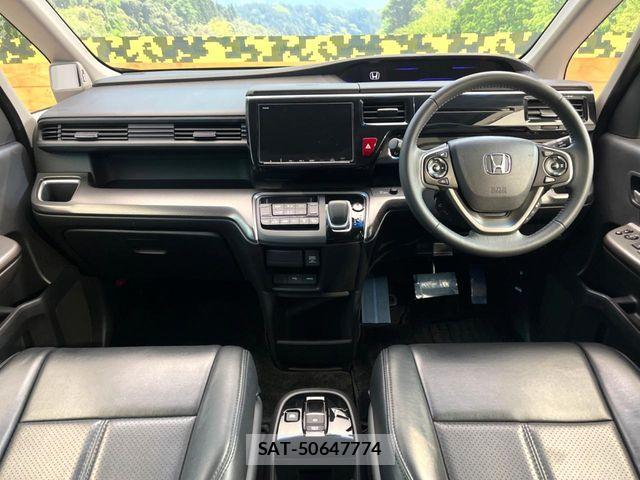 Honda STEP WGN 2018-03 7394285-1