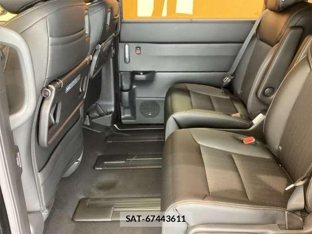 Honda STEP WGN 2026-02 7458084-14