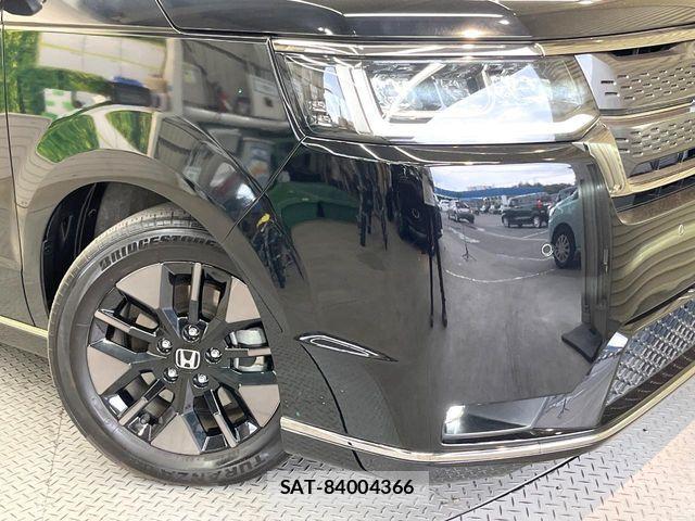 Honda STEP WGN 2024-02 7458089-12