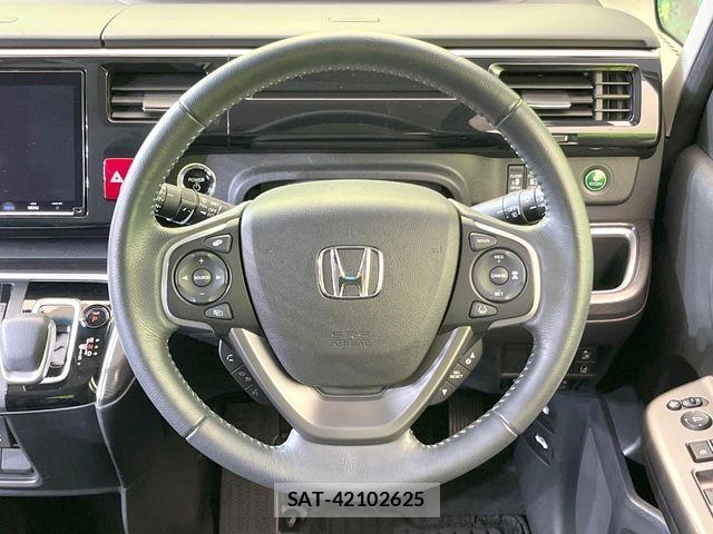 Honda STEP WGN 2021-12 7458092-10