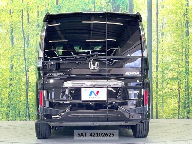 Honda STEP WGN 2021-12 7458092-14