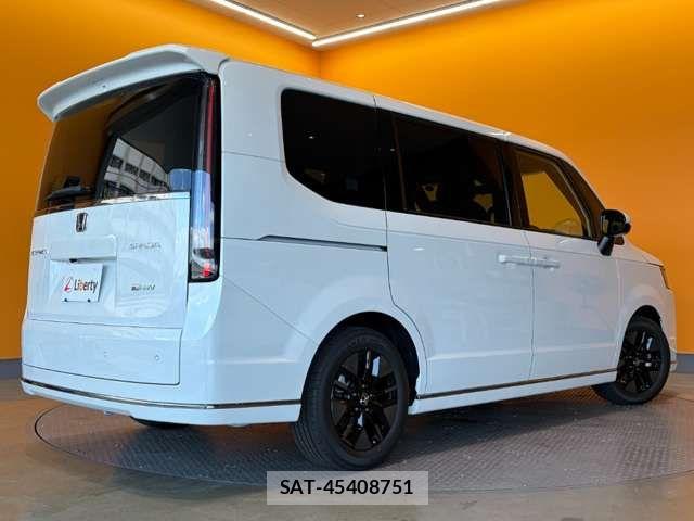 Honda STEP WGN 2026-05 7458087-11