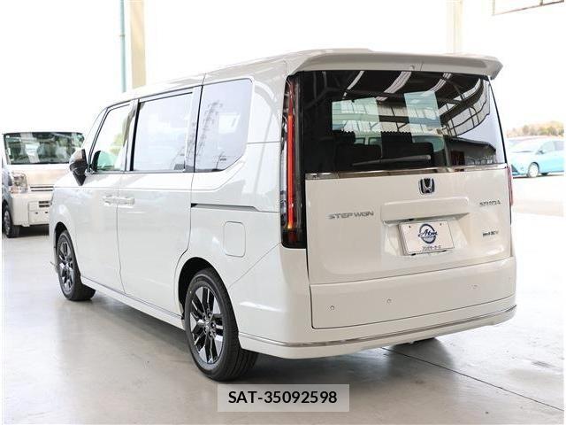 Honda STEP WGN 2026-01 7503025-21