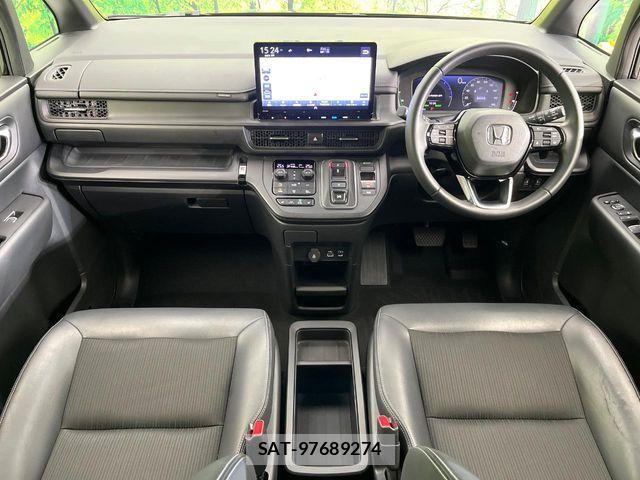 Honda STEP WGN 2022-12 7562905-1