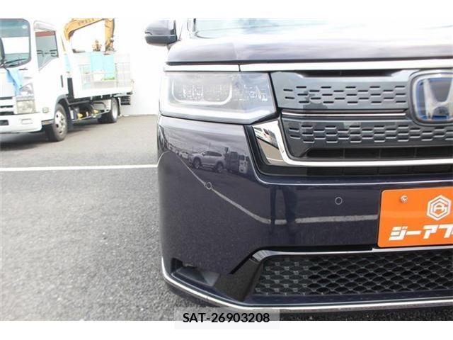 Honda STEP WGN 2023-09 7562906-13