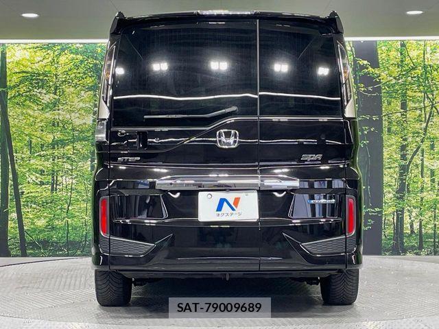 Honda STEP WGN 2017-12 7620351-15