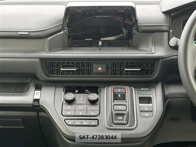 Honda STEP WGN 2026-04 7620344-13