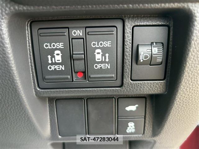 Honda STEP WGN 2026-04 7620344-29