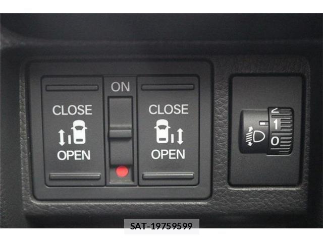 Honda STEP WGN 2023-09 7620350-3