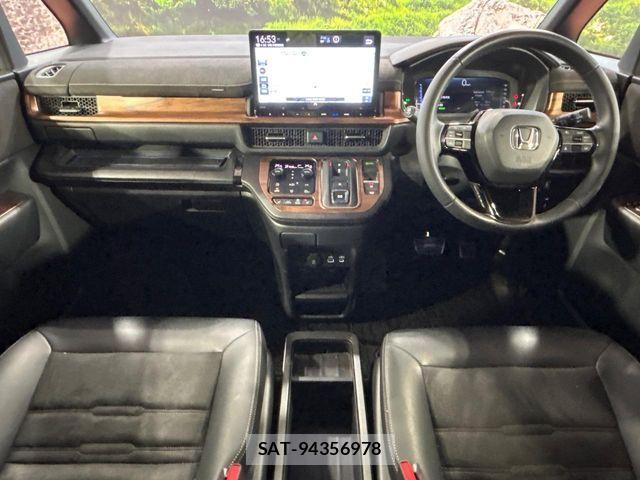 Honda STEP WGN 2024-07 7620337-1