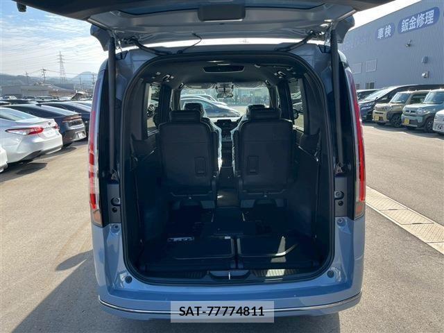 Honda STEP WGN 2026-05 7620335-19