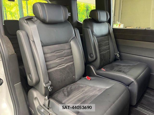 Honda STEP WGN 2022-12 7729187-10
