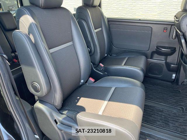 Honda STEP WGN 2021-10 7729191-11