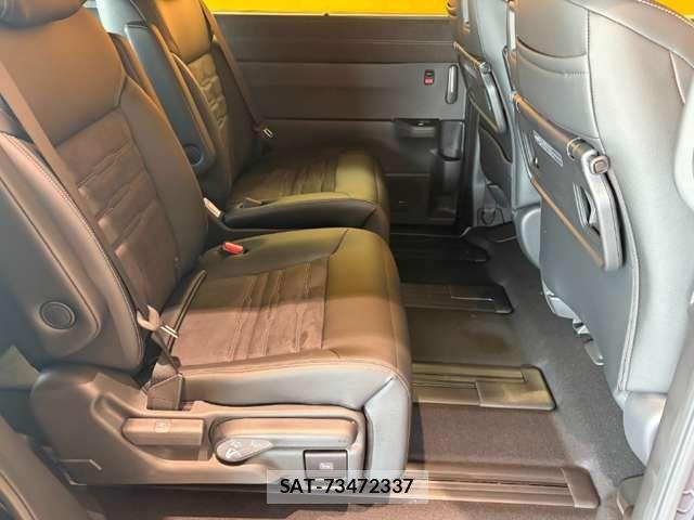 Honda STEP WGN 2026-05 7729184-19