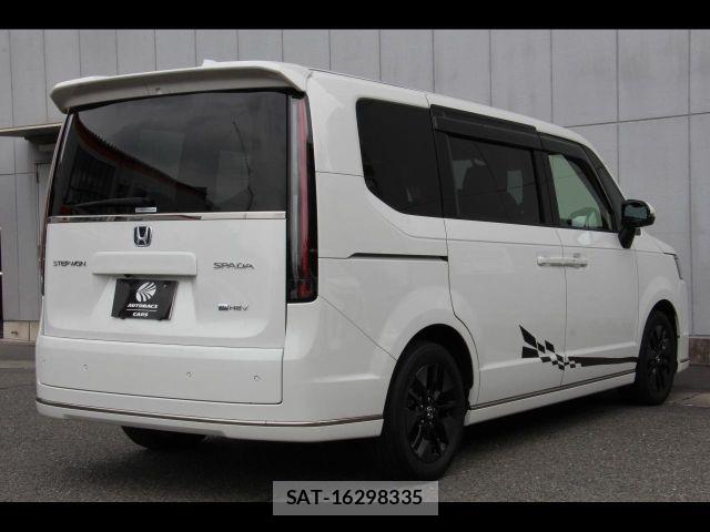 Honda STEP WGN 2024-02 7789431-2