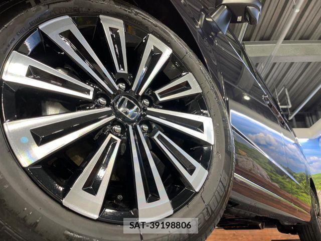 Honda STEP WGN 2026-05 7789440-14
