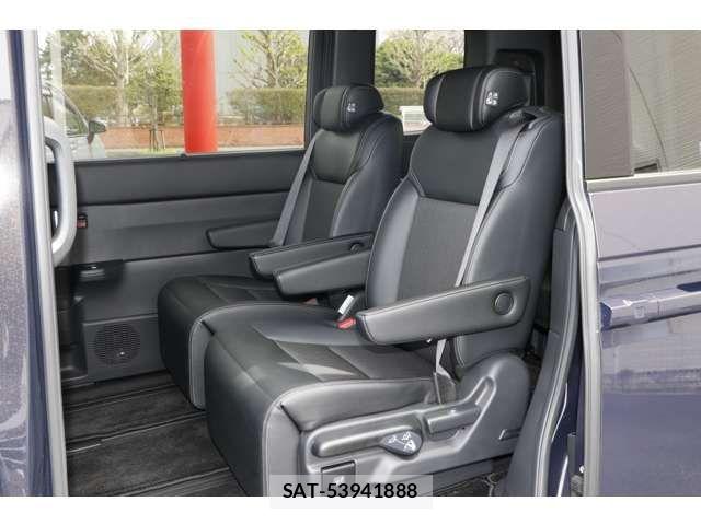 Honda STEP WGN 2025-05 7789442-10