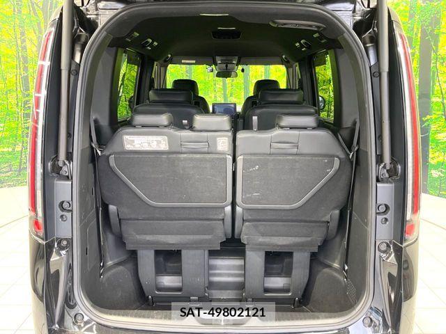 Honda STEP WGN 2023-06 7789429-10
