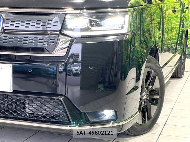 Honda STEP WGN 2023-06 7789429-12