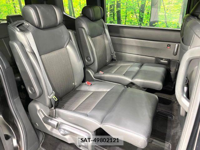 Honda STEP WGN 2023-06 7789429-8