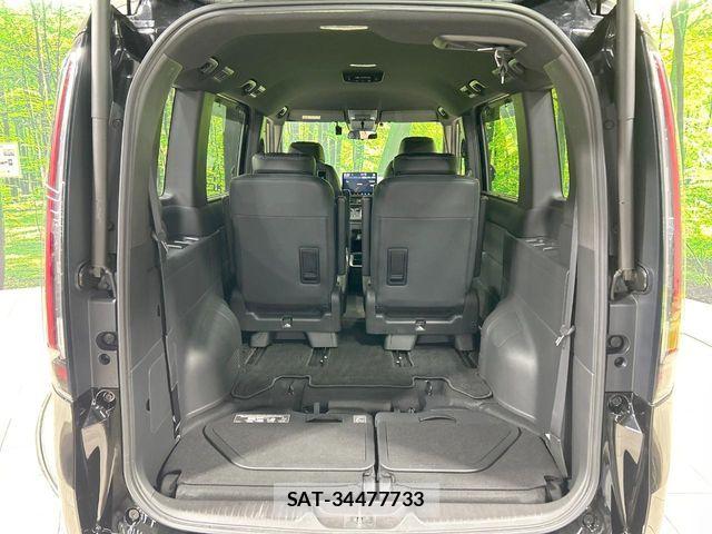 Honda STEP WGN 2023-04 7879644-10