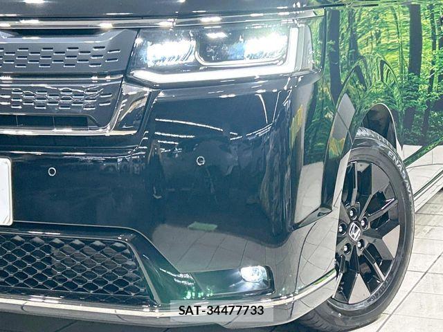 Honda STEP WGN 2023-04 7879644-12