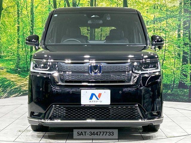 Honda STEP WGN 2023-04 7879644-14