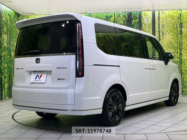 Honda STEP WGN 2026-06 7879642-16