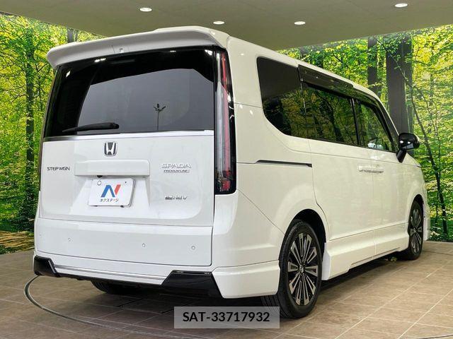 Honda STEP WGN 2023-10 7879638-17