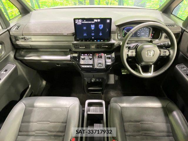 Honda STEP WGN 2023-10 7879638-1