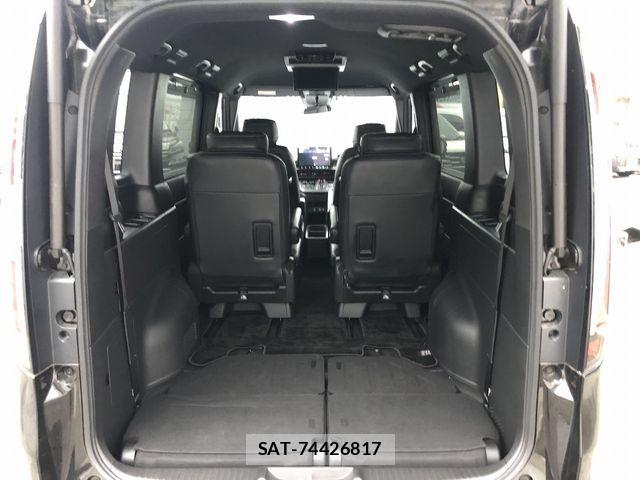 Honda STEP WGN 2024-05 7879648-20