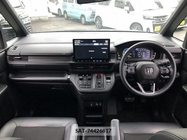 Honda STEP WGN 2024-05 7879648-2