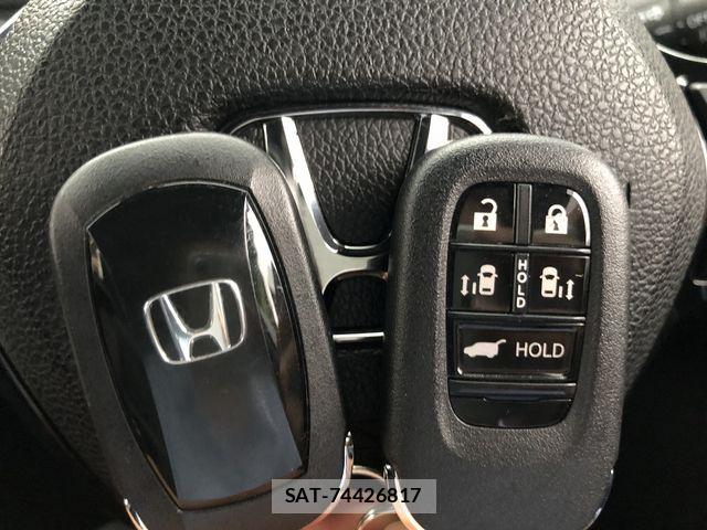 Honda STEP WGN 2024-05 7879648-29