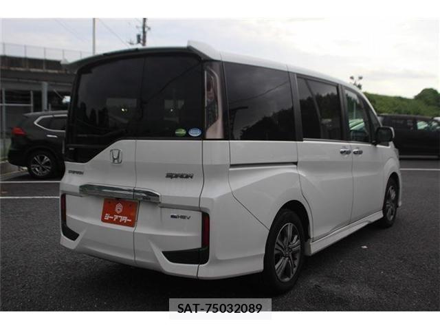 Honda STEP WGN 2020-06 7879649-11
