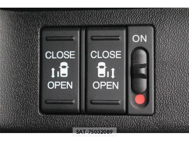 Honda STEP WGN 2020-06 7879649-6