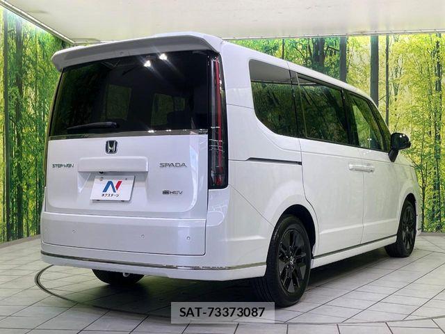 Honda STEP WGN 2026-06 7879641-17