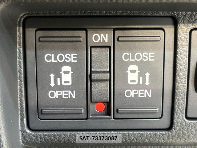 Honda STEP WGN 2026-06 7879641-2