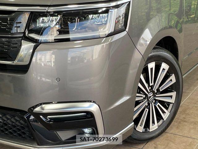 Honda STEP WGN 2023-11 7903444-12