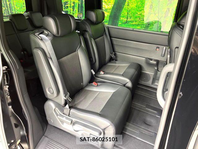 Honda STEP WGN 2026-06 7963879-9